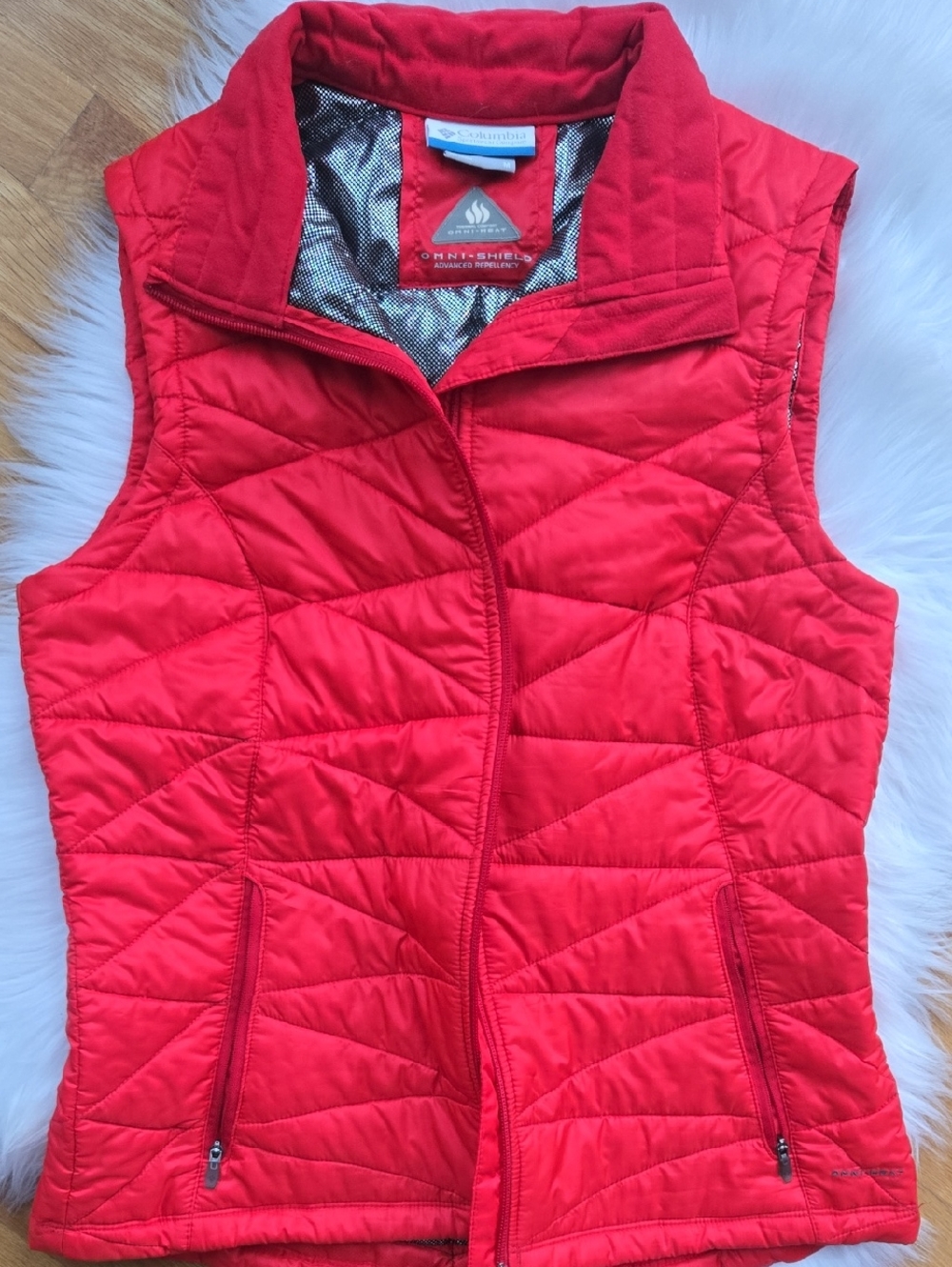 Columbia Women’s Bright Red Quilted Vest